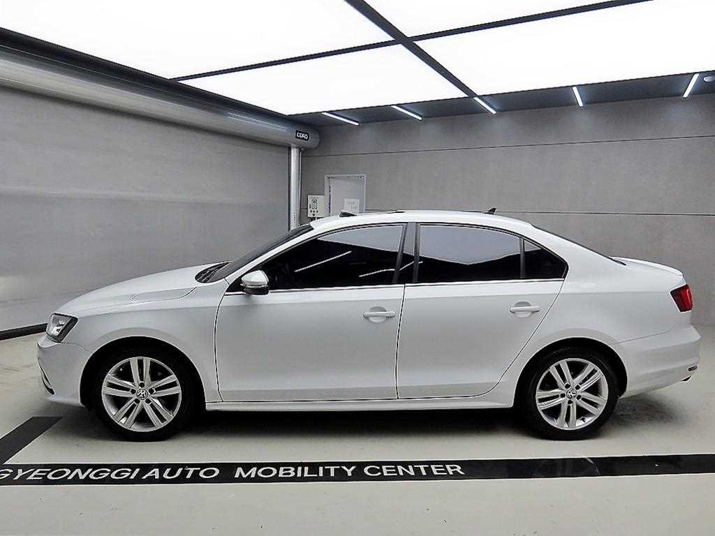 Volkswagen Jetta - Vista 4