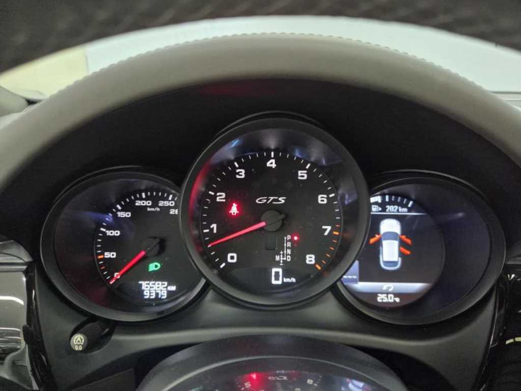 Porsche Macan - Vista 11