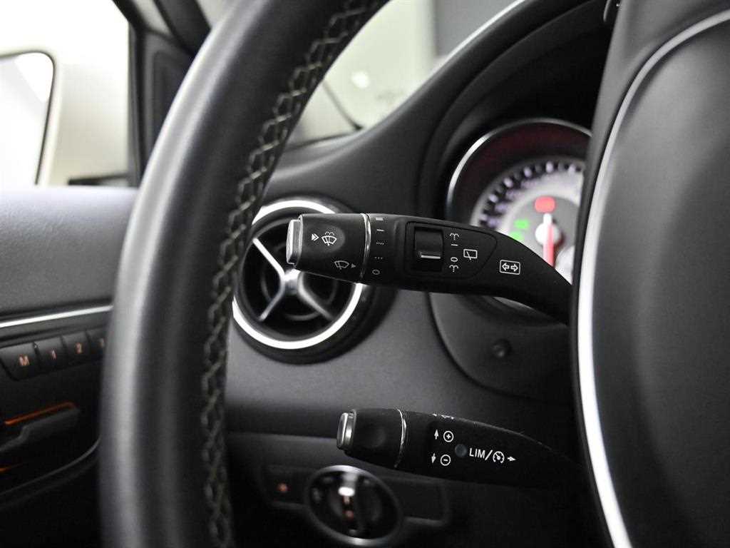 Mercedes Benz GLA Class 2016 Blanco - Importación desde Corea - HF Imports Iquique - Foto 17