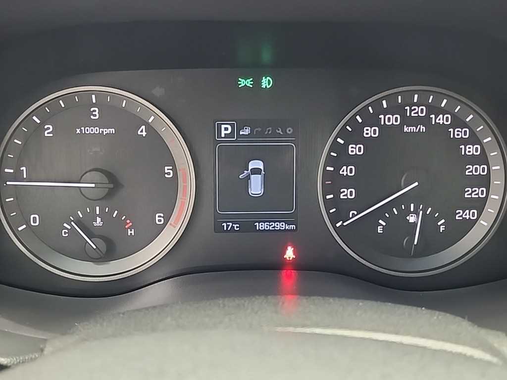 HYUNDAI Tucson - Vista 6