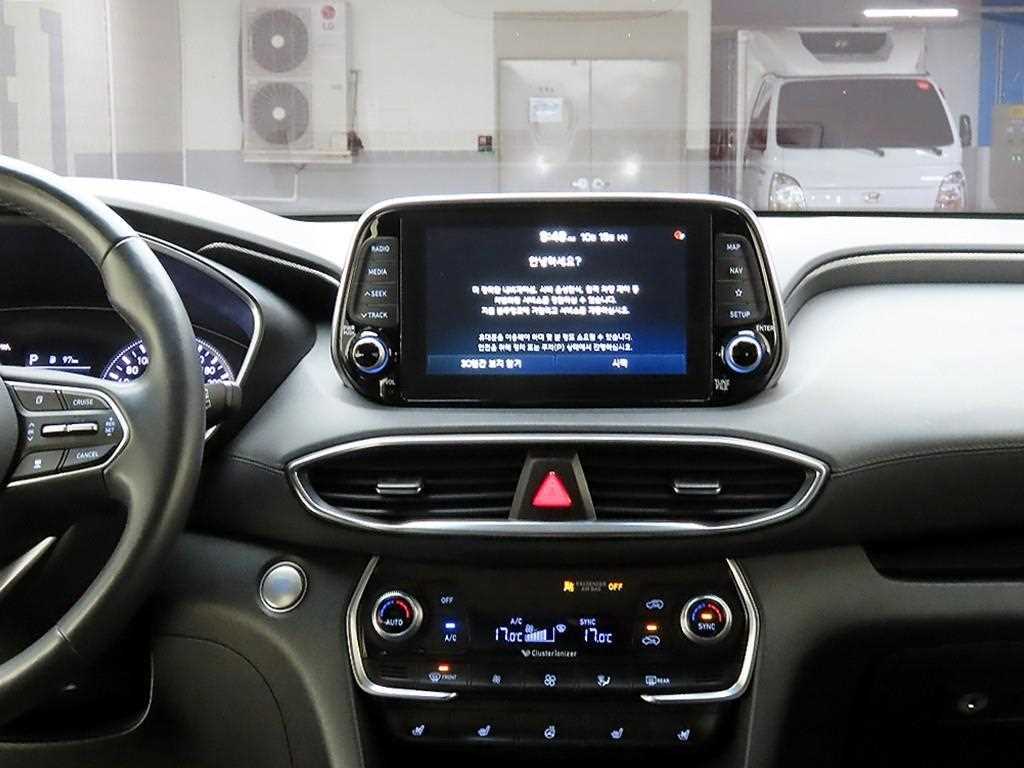 HYUNDAI Santa Fe - Vista 9