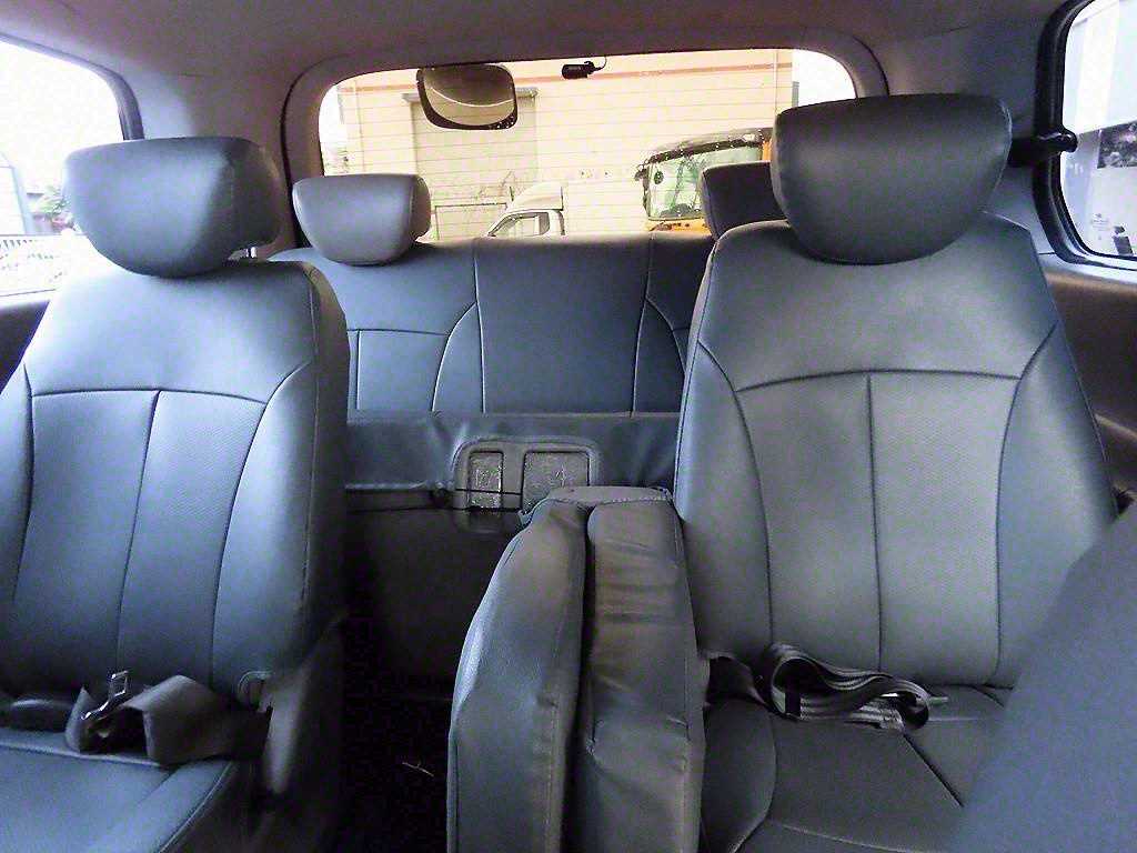 HYUNDAI Starex - Vista 7