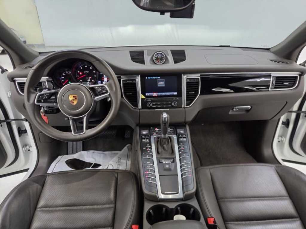 Porsche Macan - Vista 9