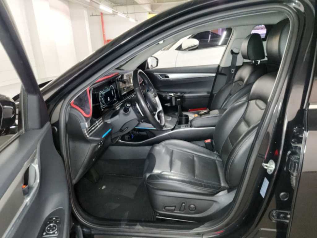 HYUNDAI Grandeur - Vista 4