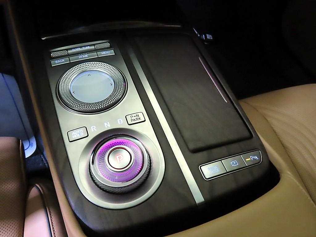 Genesis G80 - Vista 12