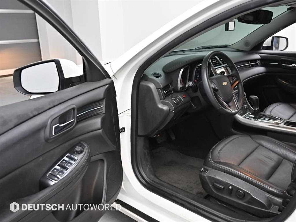 Chevrolet Malibu - Vista 11