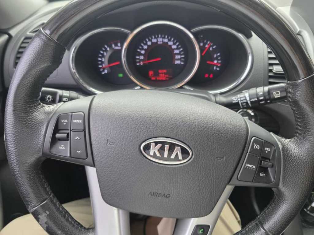 KIA Sorento - Vista 11