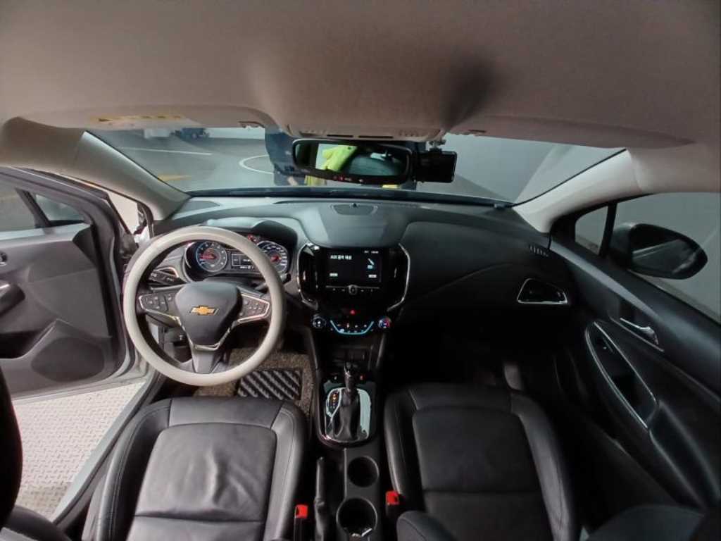 Chevrolet Cruise - Vista 6