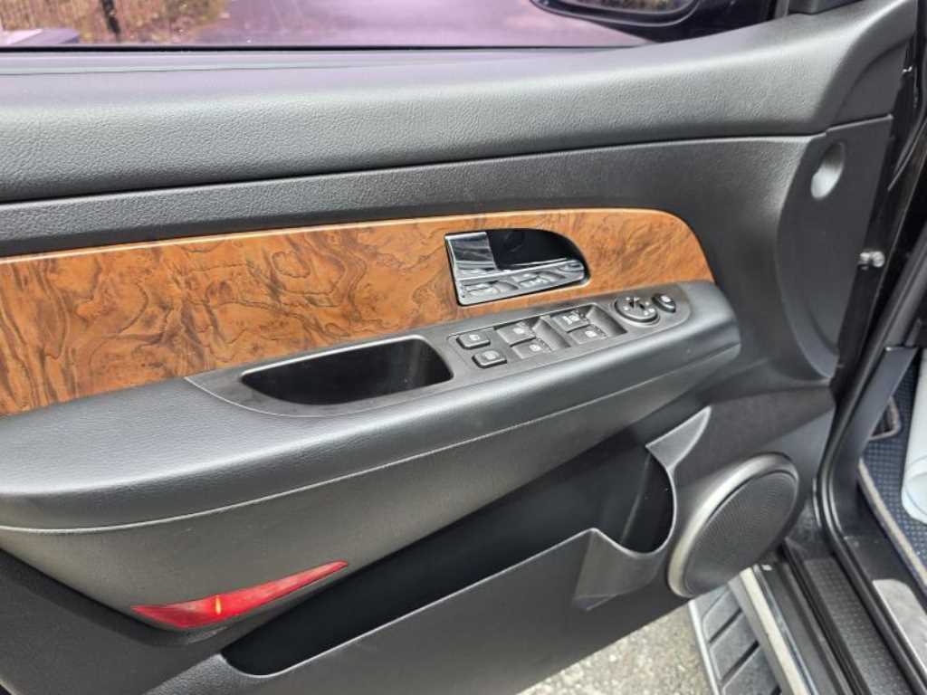 Ssangyong Rexton - Vista 10