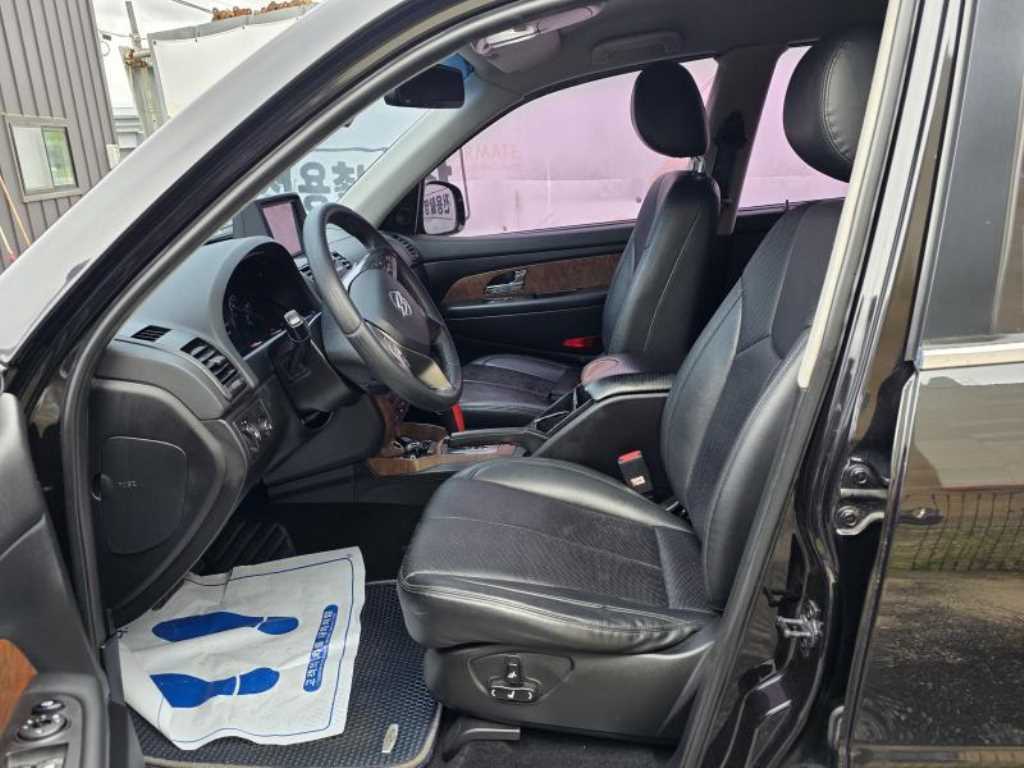 Ssangyong Rexton - Vista 9