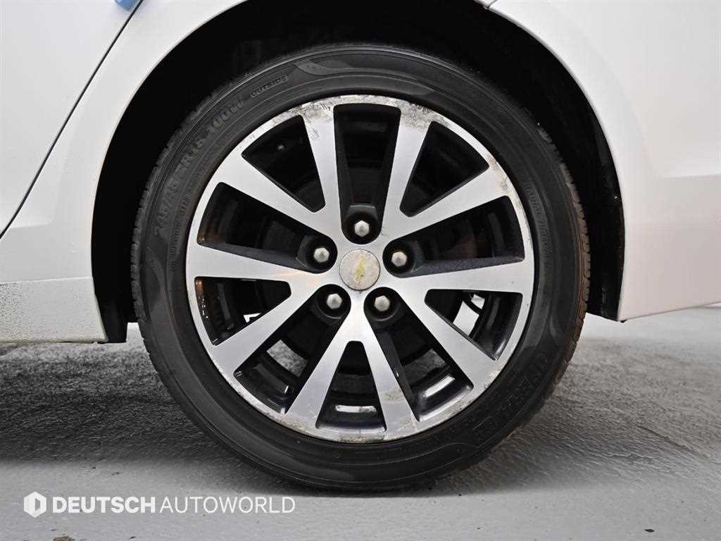 Chevrolet Malibu - Vista 5