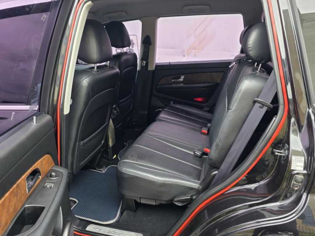 Ssangyong Rexton - Vista 5