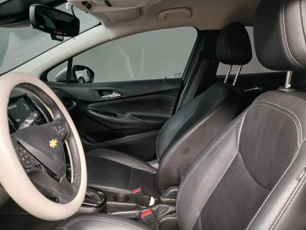 Chevrolet Cruise - Vista 7