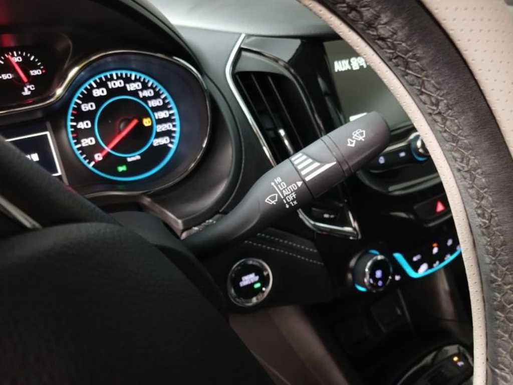 Chevrolet Cruise 2017 Gris - Importación desde Corea - HF Imports Iquique - Foto 17
