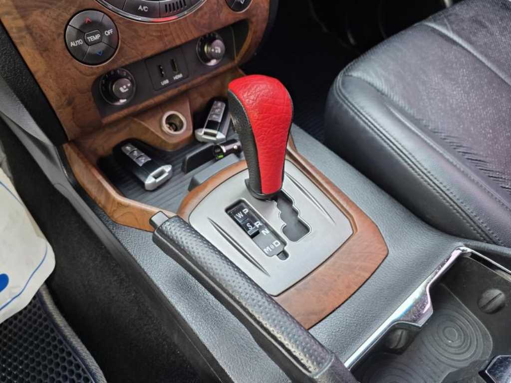 Ssangyong Rexton 2016 Negro - Importación desde Corea - HF Imports Iquique - Foto 14