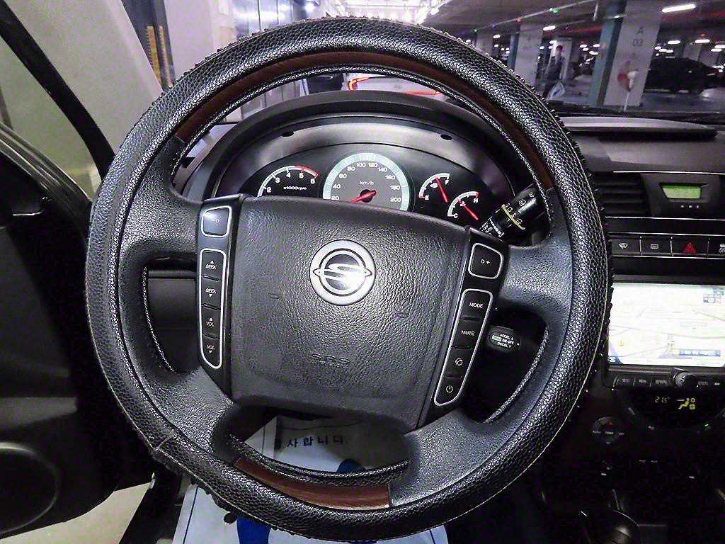 Ssangyong Rexton - Vista 8