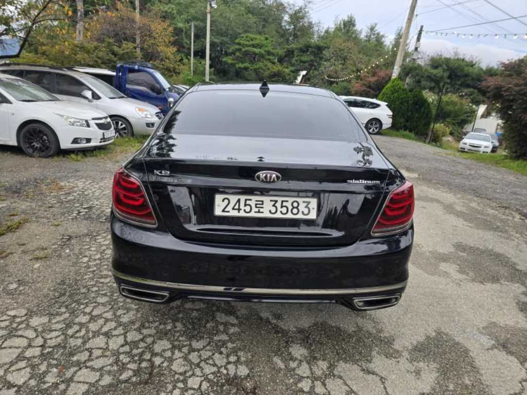 KIA K9 - Vista 4