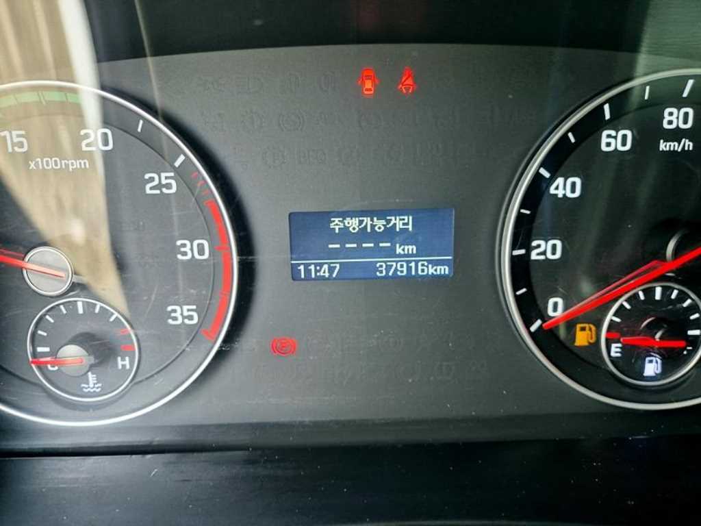 medium and large cargo truck - Vista 7