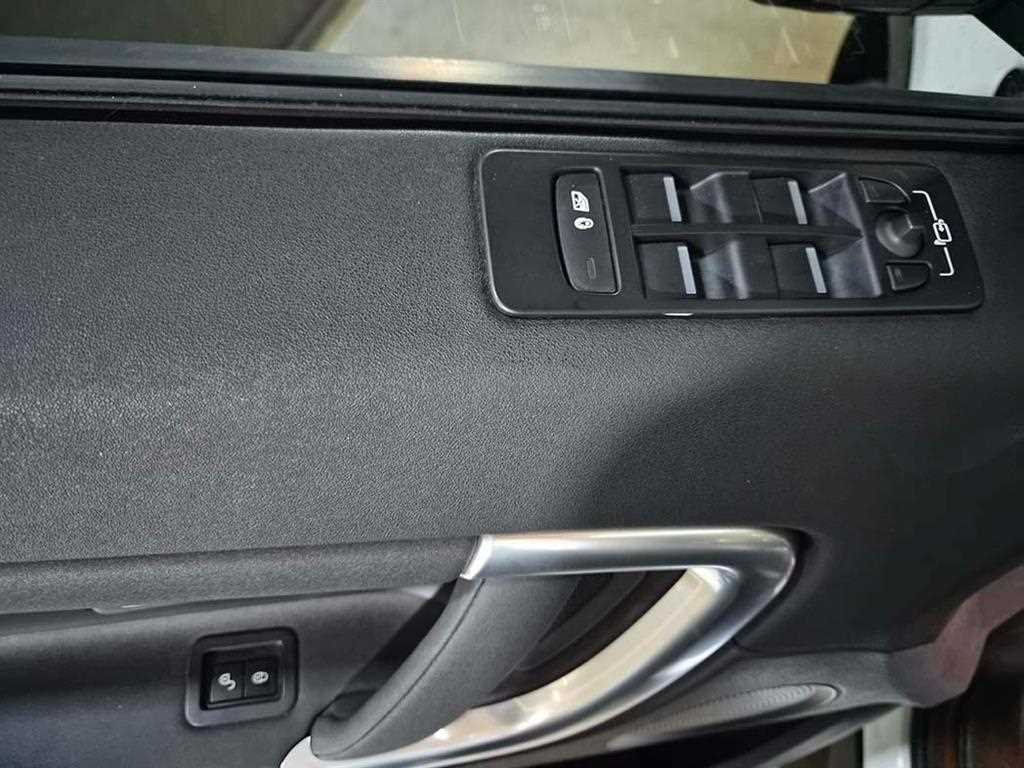 Land Rover Discovery Sports - Vista 11