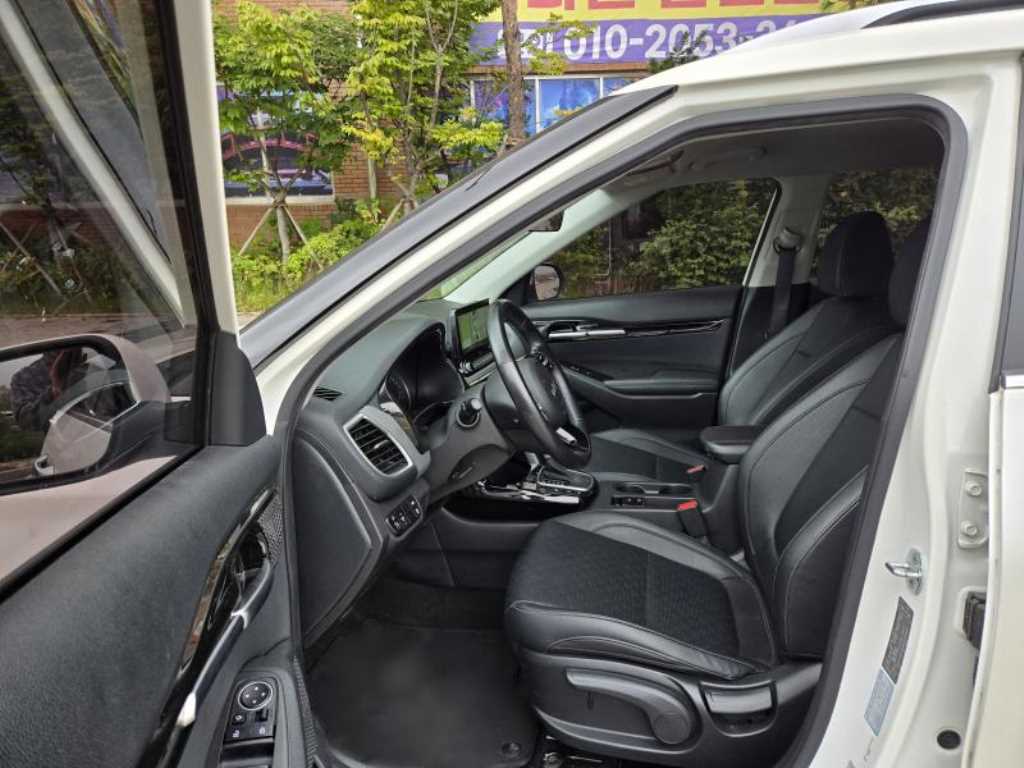 KIA Seltos - Vista 5