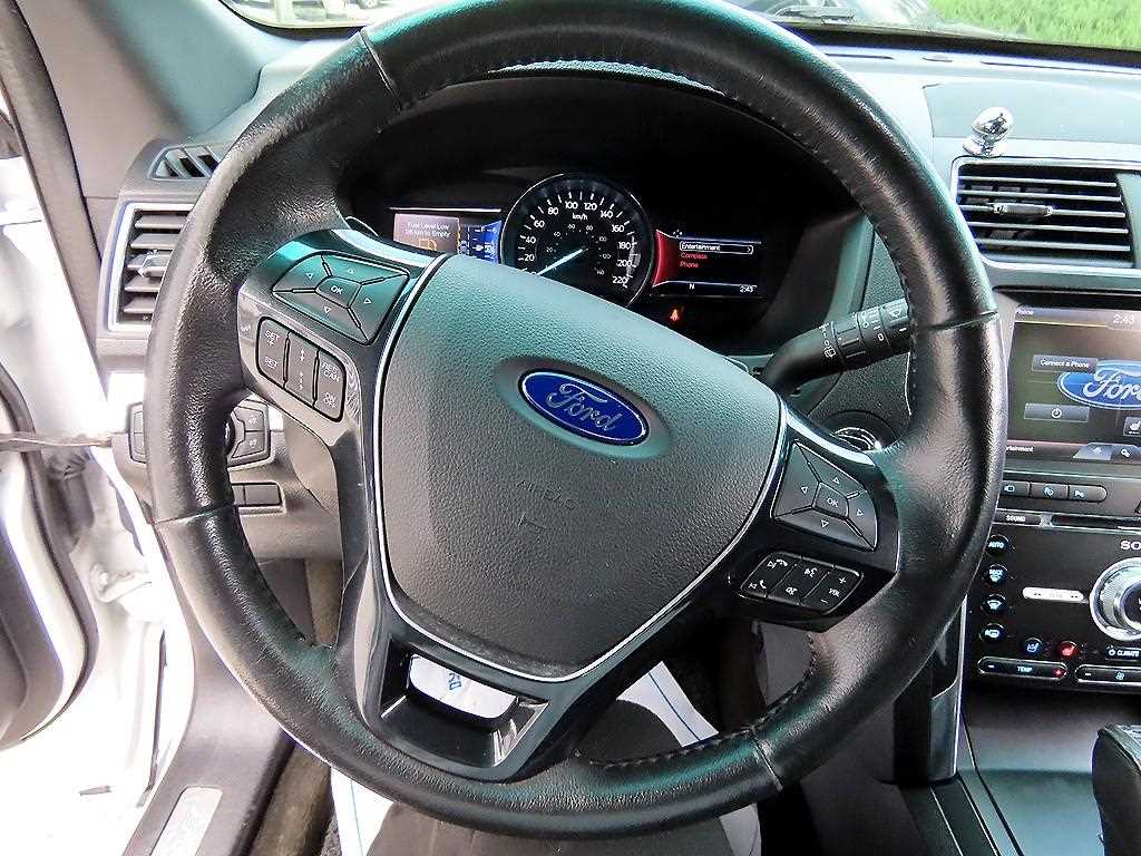 Ford Explorer - Vista 8