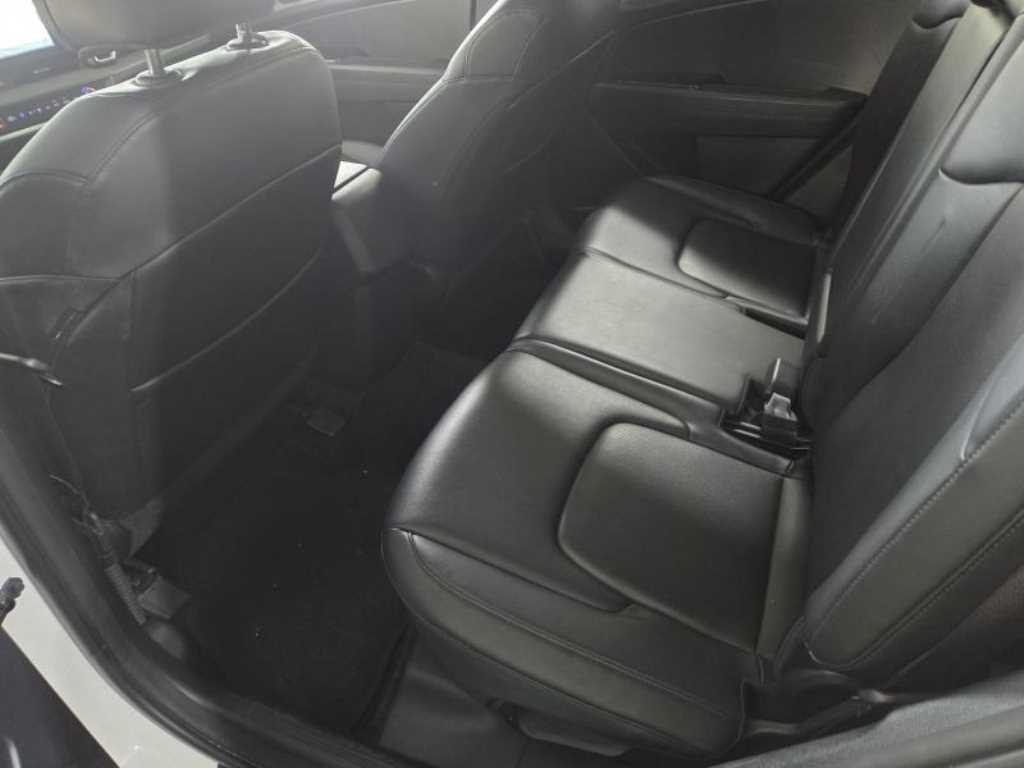 KIA Sportage - Vista 5