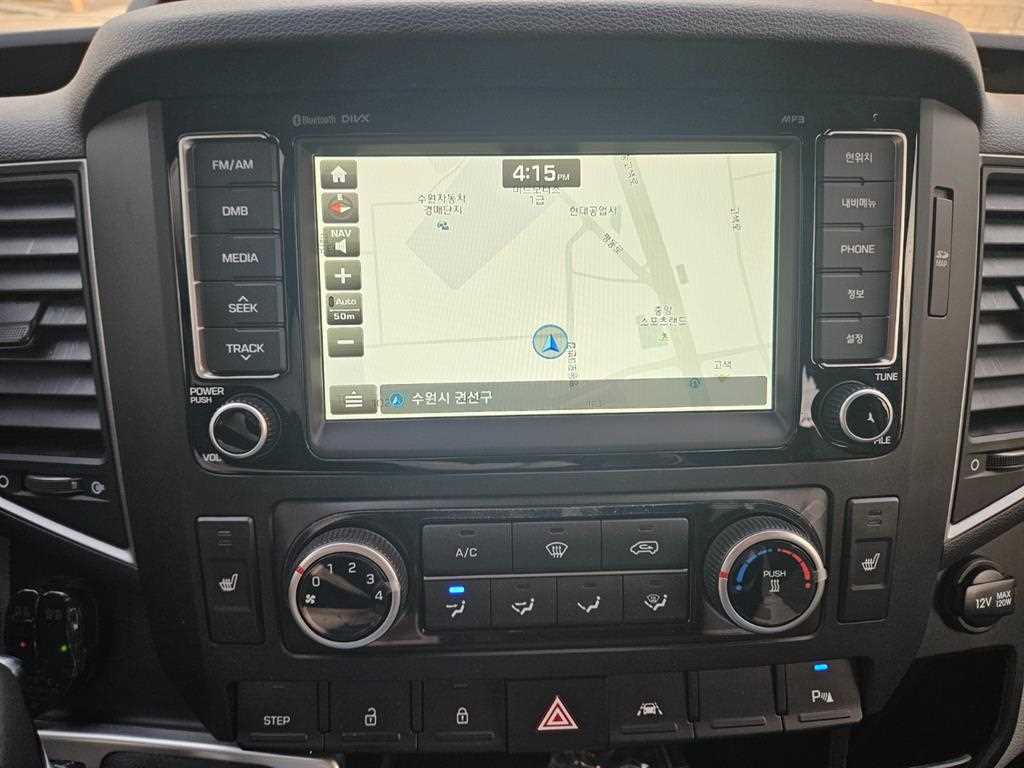 HYUNDAI Solati - Vista 10