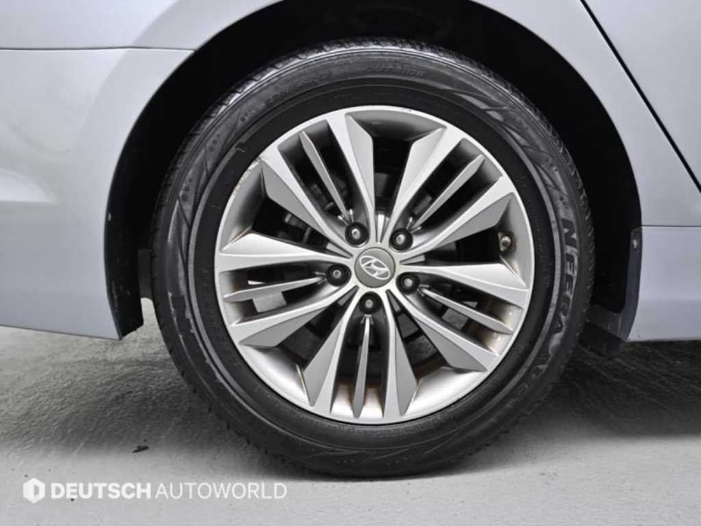 HYUNDAI Grandeur - Vista 5