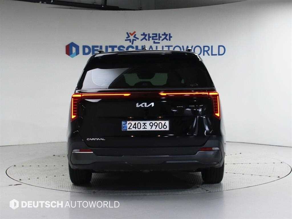 KIA Carnival - Vista 4