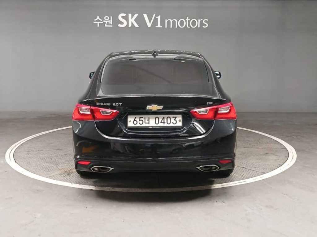 Chevrolet Malibu - Vista 5