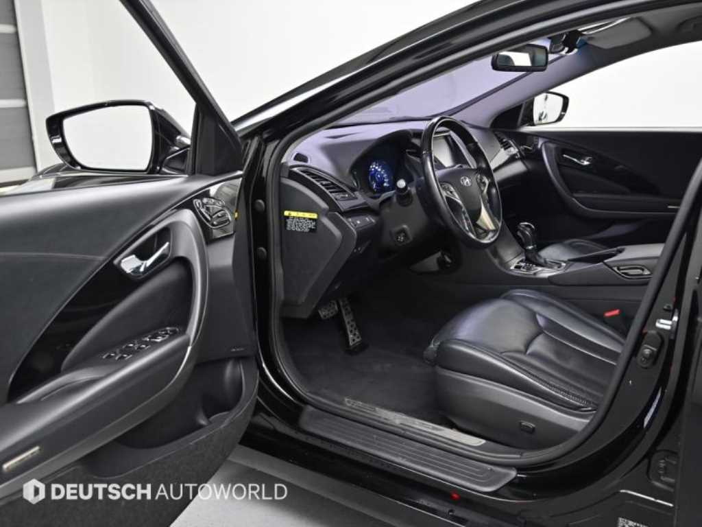 HYUNDAI Grandeur - Vista 11