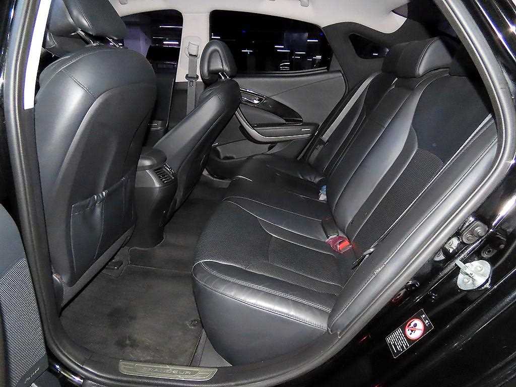 HYUNDAI Grandeur - Vista 7