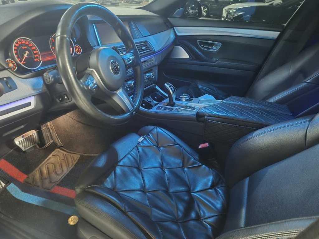 BMW 5 Series - Vista 8