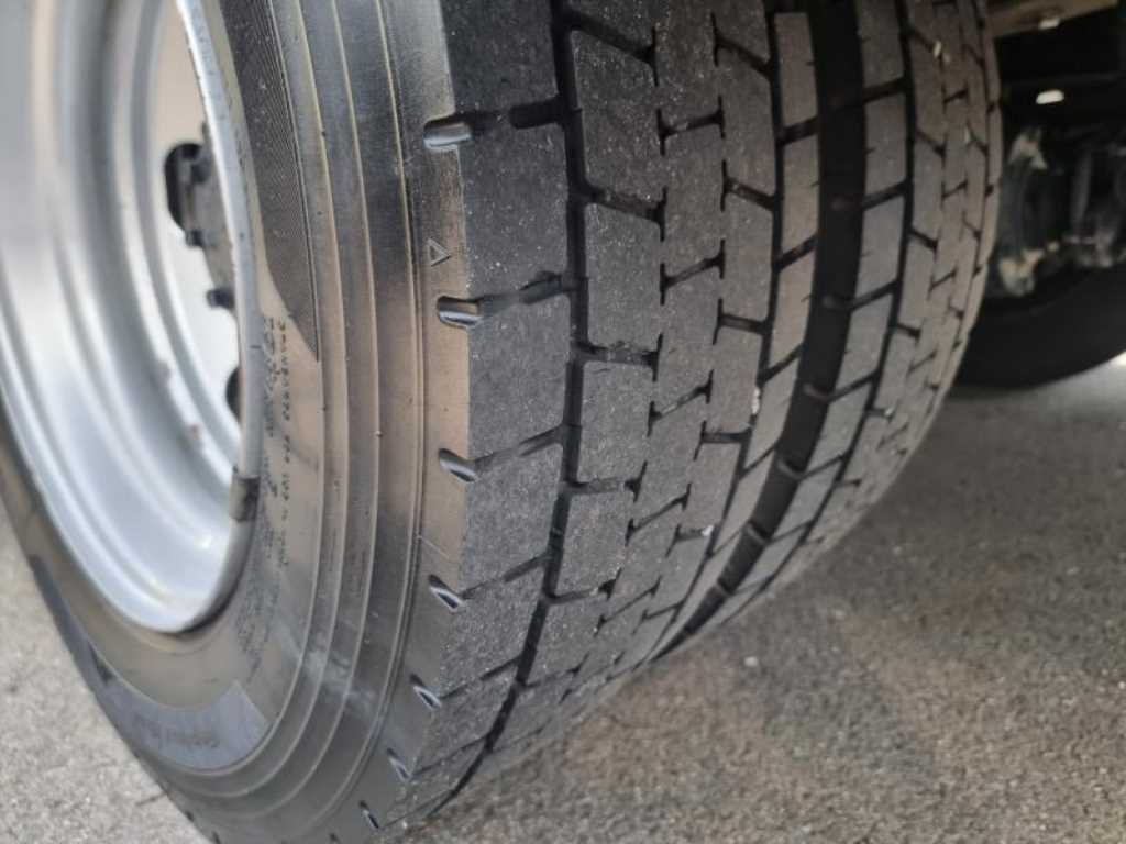 medium and large cargo truck 2019 Blanco - Importación desde Corea - HF Imports Iquique - Foto 19