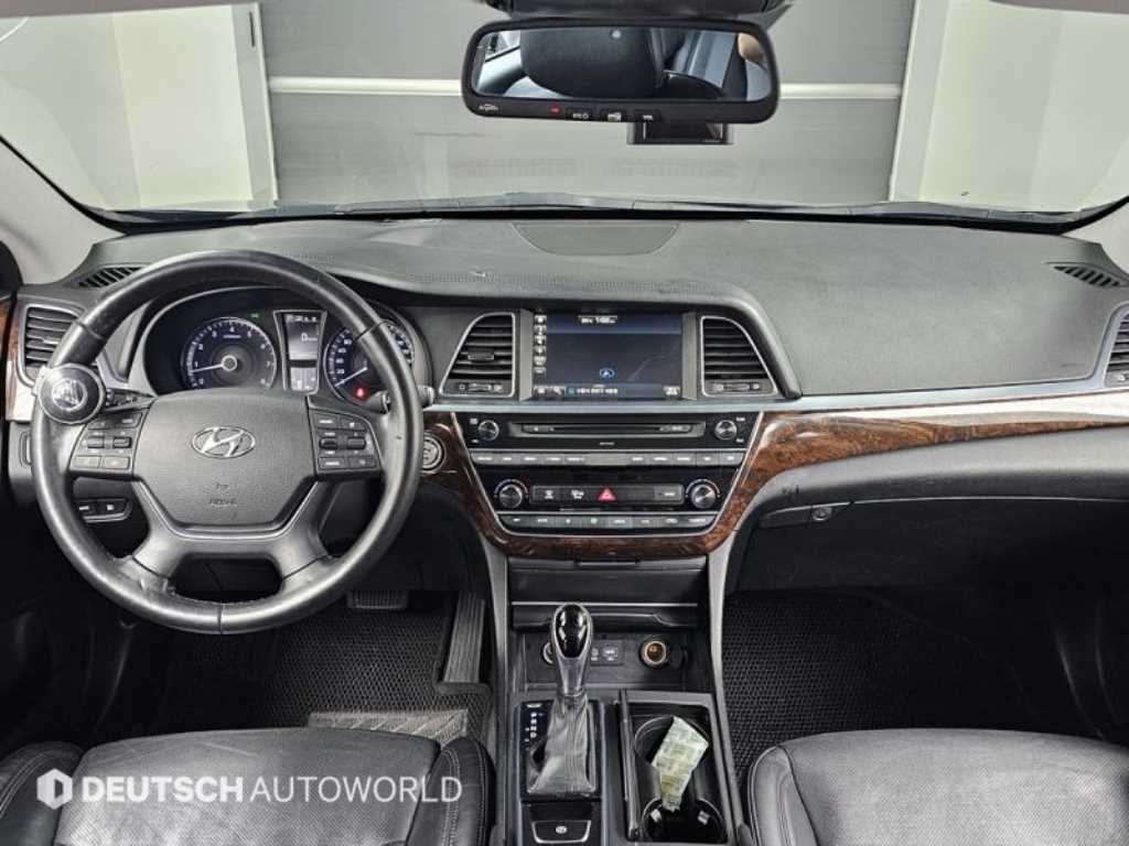 HYUNDAI Aslan - Vista 7