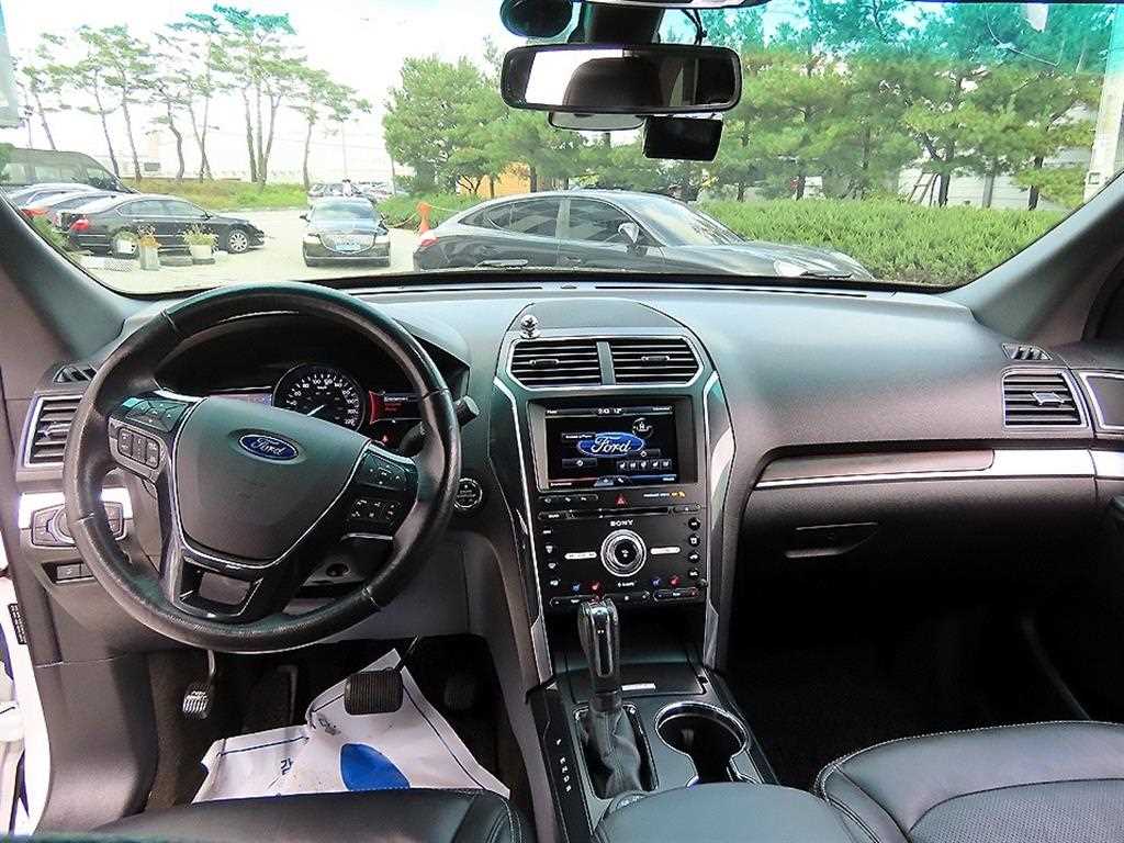 Ford Explorer - Vista 7