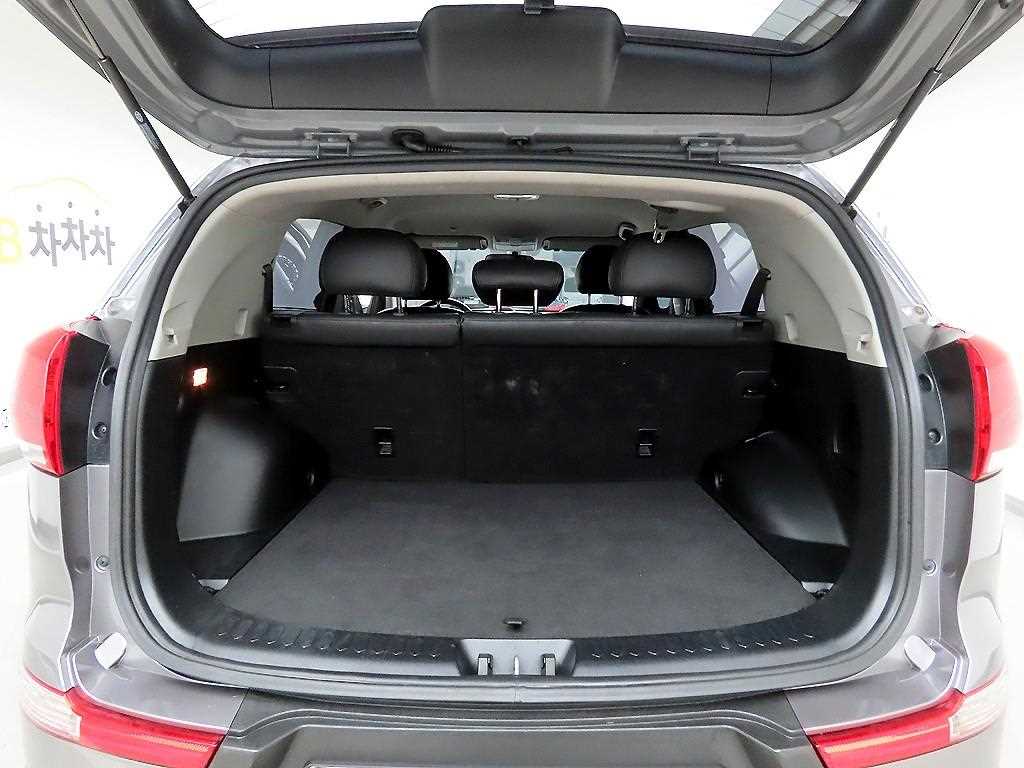 KIA Sportage - Vista 5