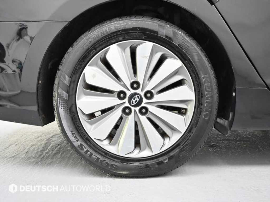 HYUNDAI Grandeur - Vista 5