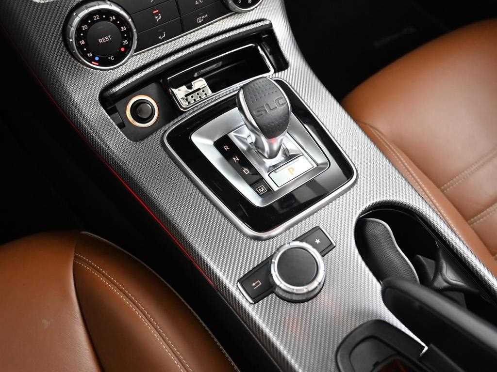 Mercedes Benz SLC Class - Vista 8