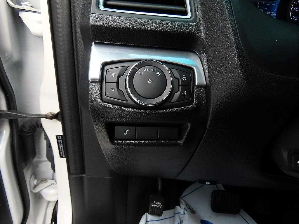 Ford Explorer - Vista 12