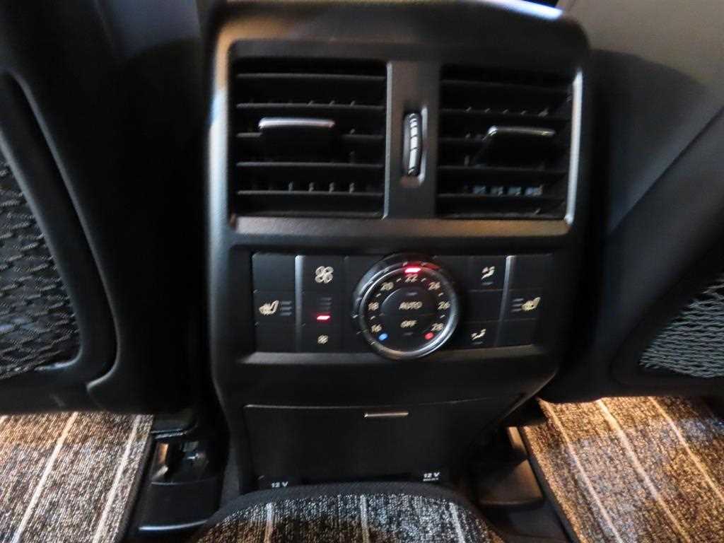 Mercedes Benz GLE Class - Vista 10