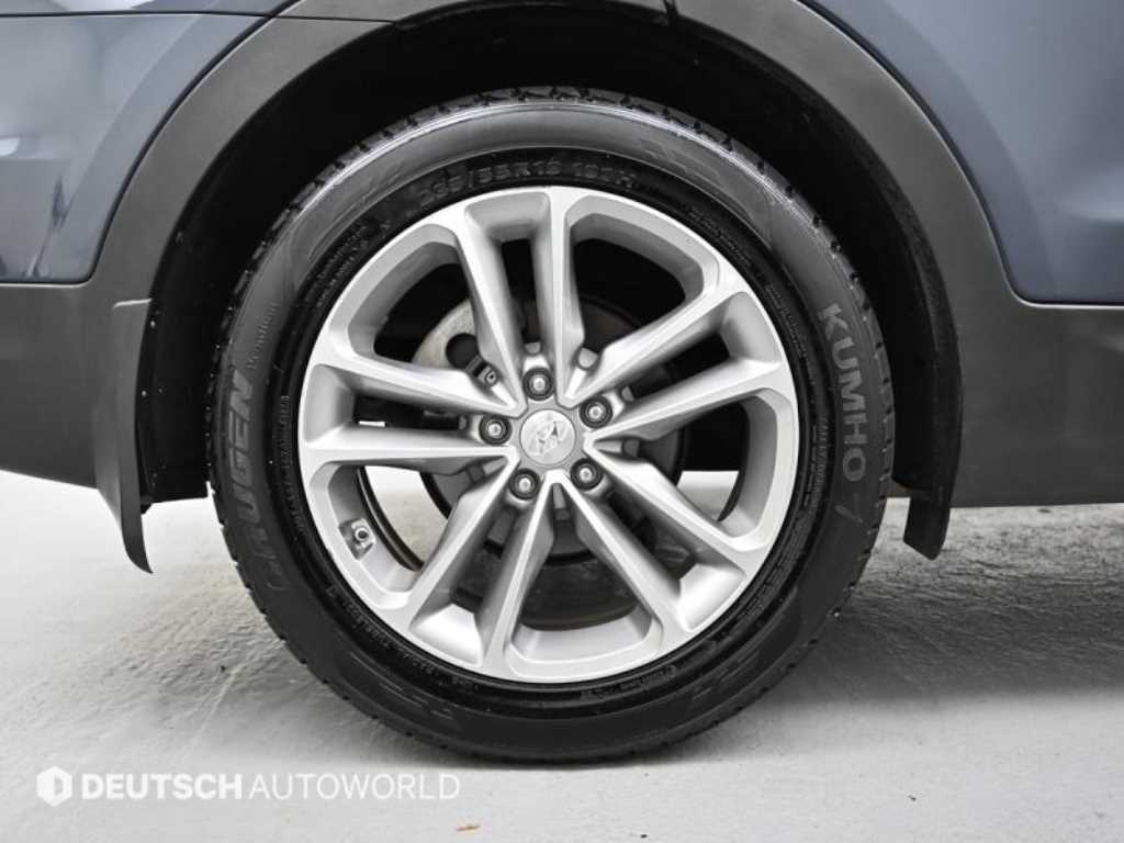 HYUNDAI Santa Fe - Vista 5