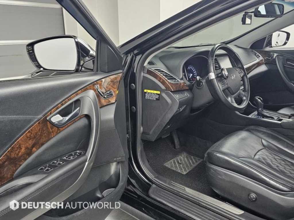 HYUNDAI Aslan - Vista 11