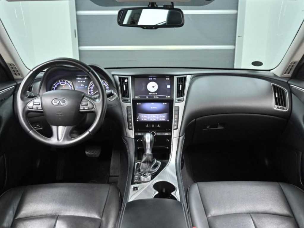 Infiniti Q - Vista 7