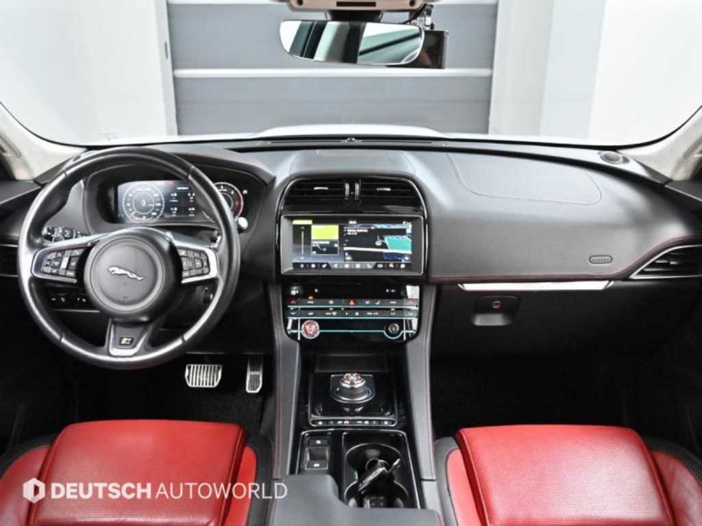 Jaguar F-PACE - Vista 7