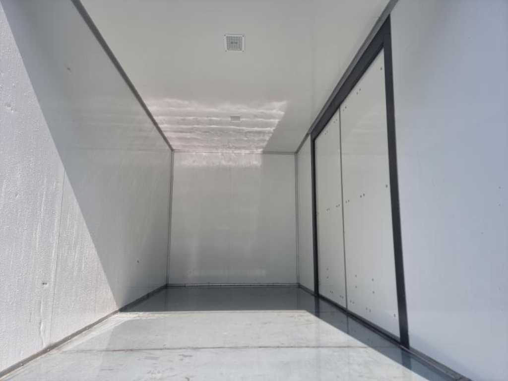 medium and large cargo truck - Vista 11