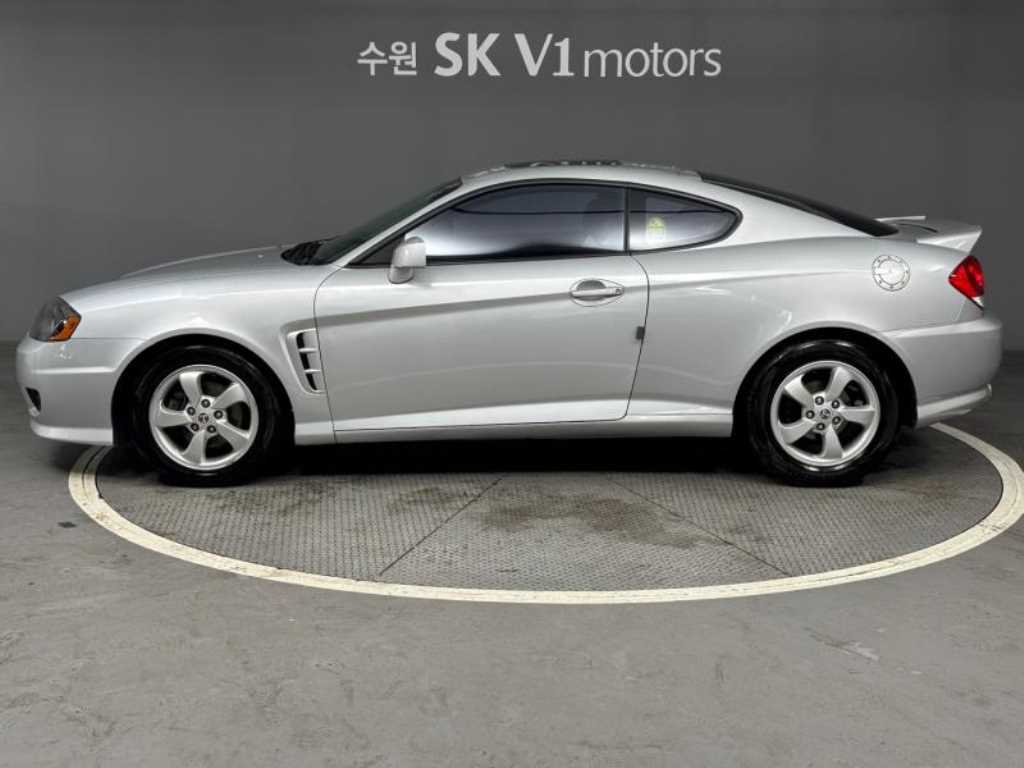 HYUNDAI Tuscani - Vista 5