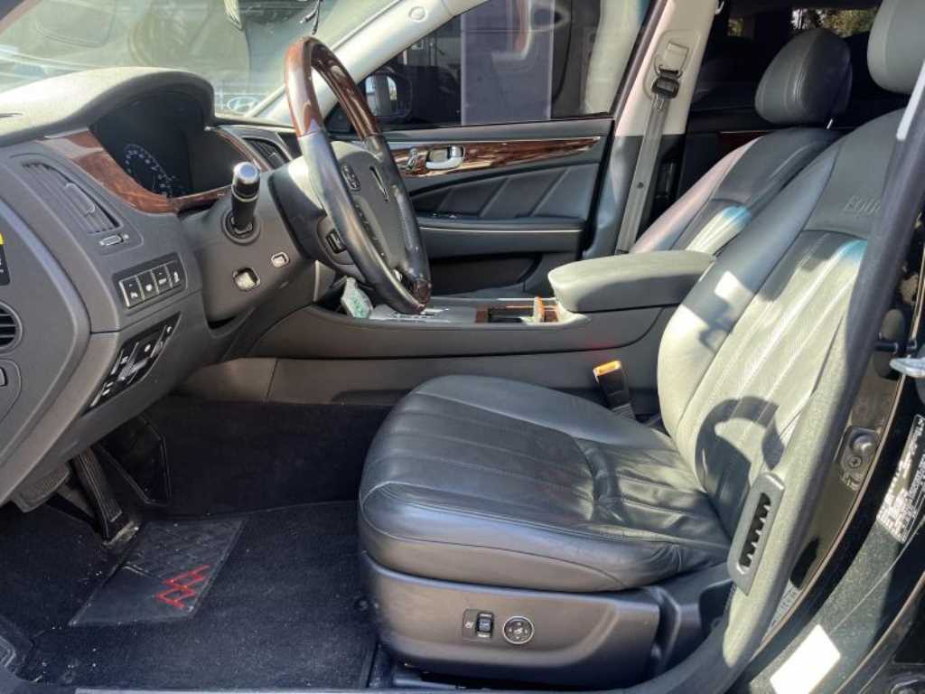 HYUNDAI Equus - Vista 11