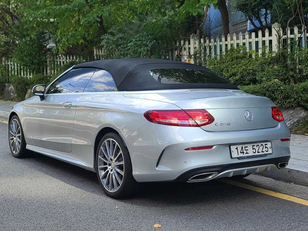 Mercedes Benz C Class - Vista 6