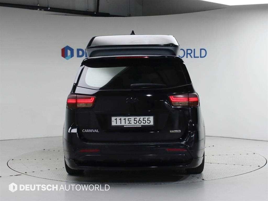 KIA Carnival - Vista 4